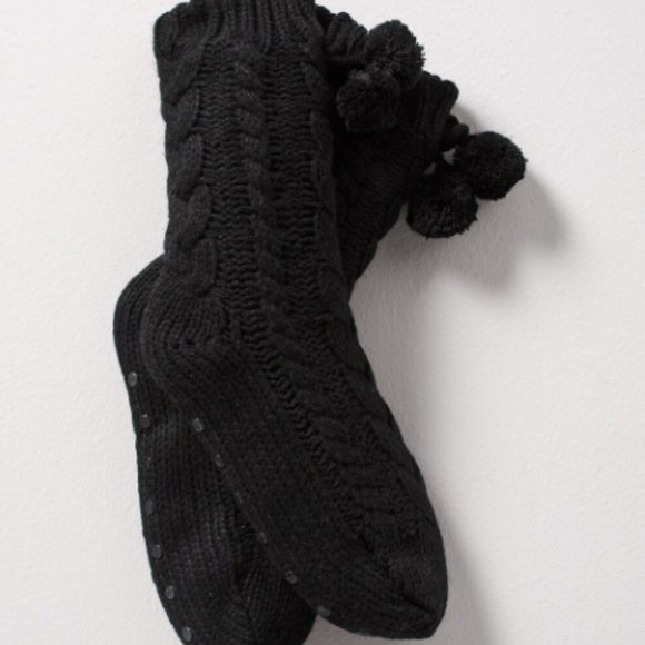 NWT Soma 2 Pairs Bundle Cabin Socks - Picture 4 of 5